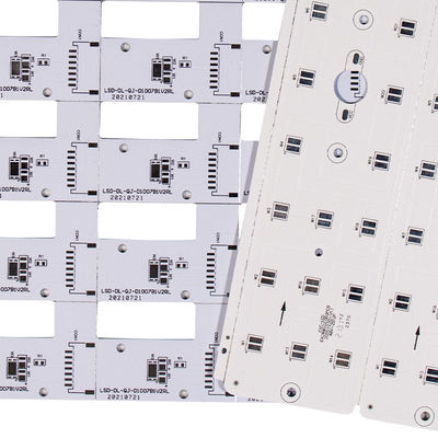 سميكة 0.6mm 3.0mm 94V0 الألومنيوم LED ثنائي الفينيل متعدد الكلور لأضواء LED تنمو لمبة